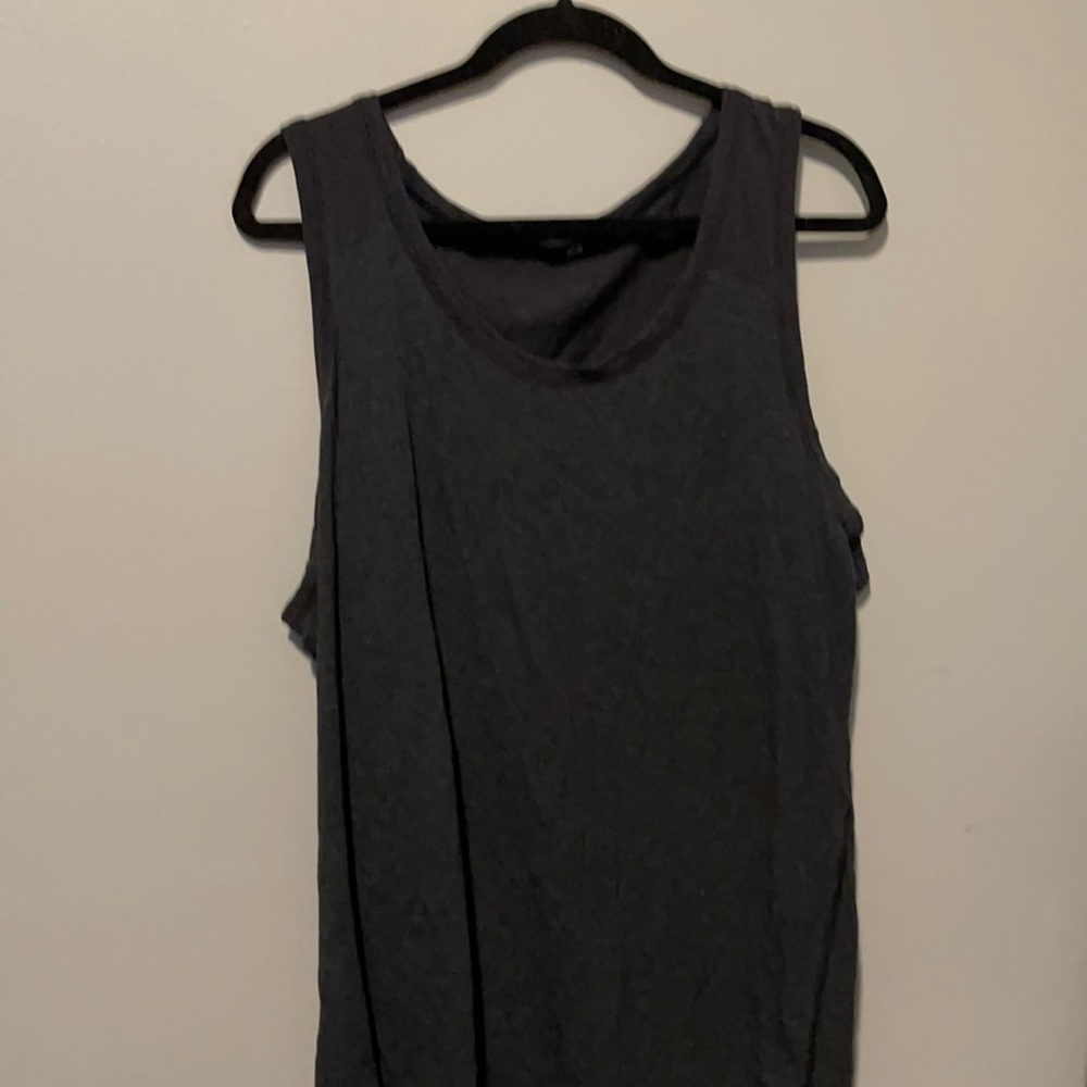 Men’s lululemon workout tank